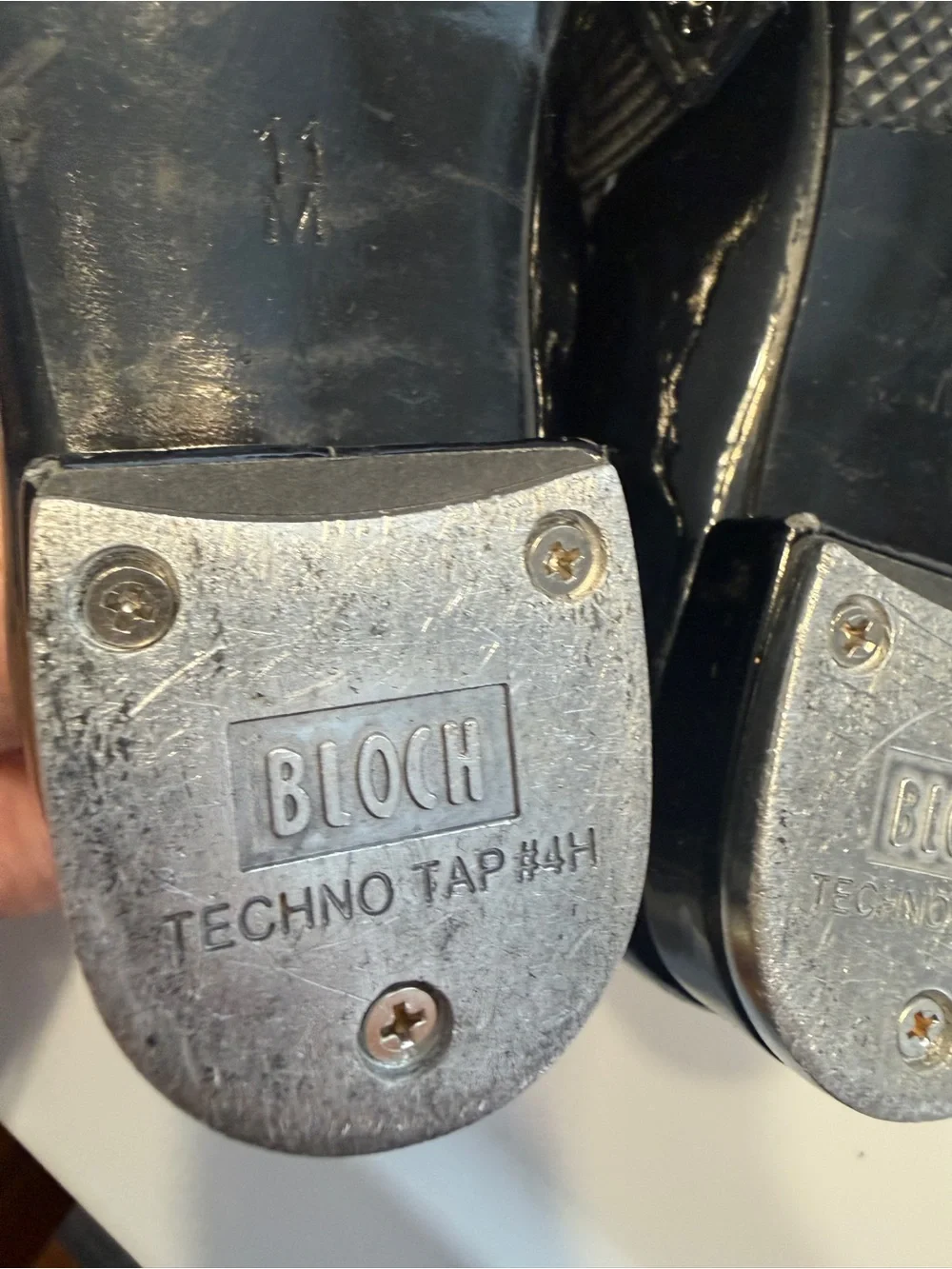 Bloch Girls Size 4H Black Patent Lace-Up Techno Tap Shoes